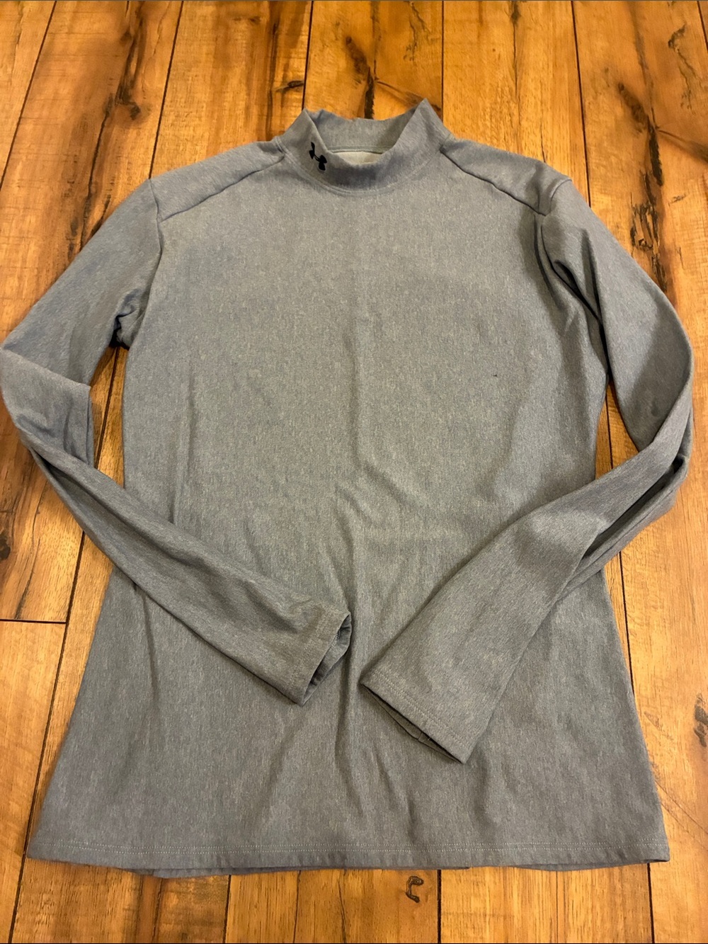Under Armour Light Gray Turtleneck Performance Long Sleeve Cold Gear